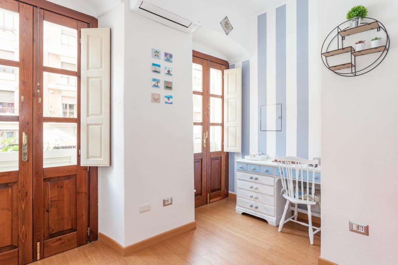 Sailing Apartment Cagliari Bagian luar foto