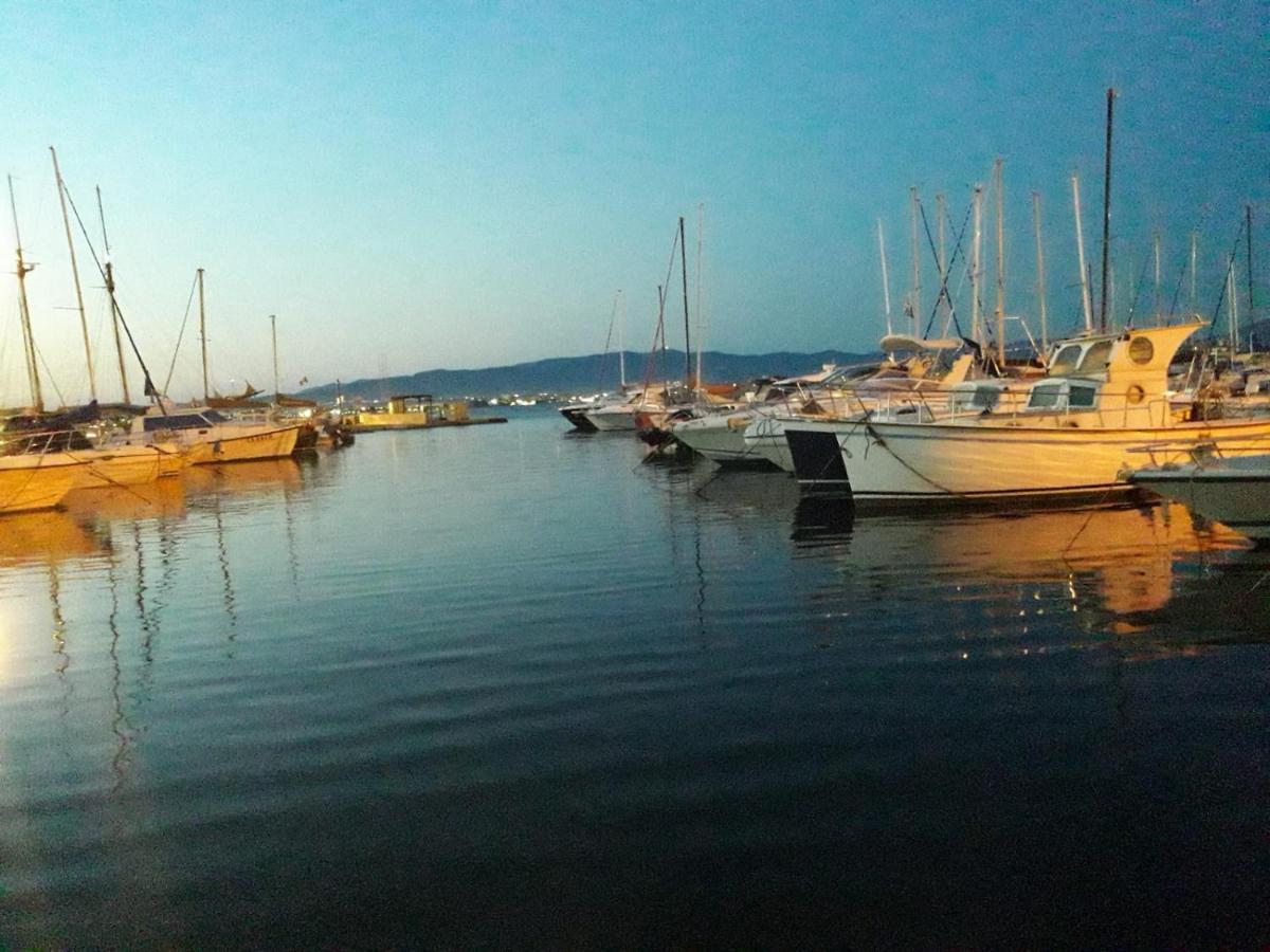 Sailing Apartment Cagliari Bagian luar foto